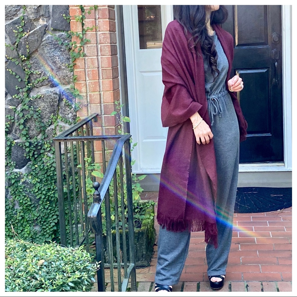 Cashmere Burgundy oversized Shawl/Scarf - Picture 6 of 7